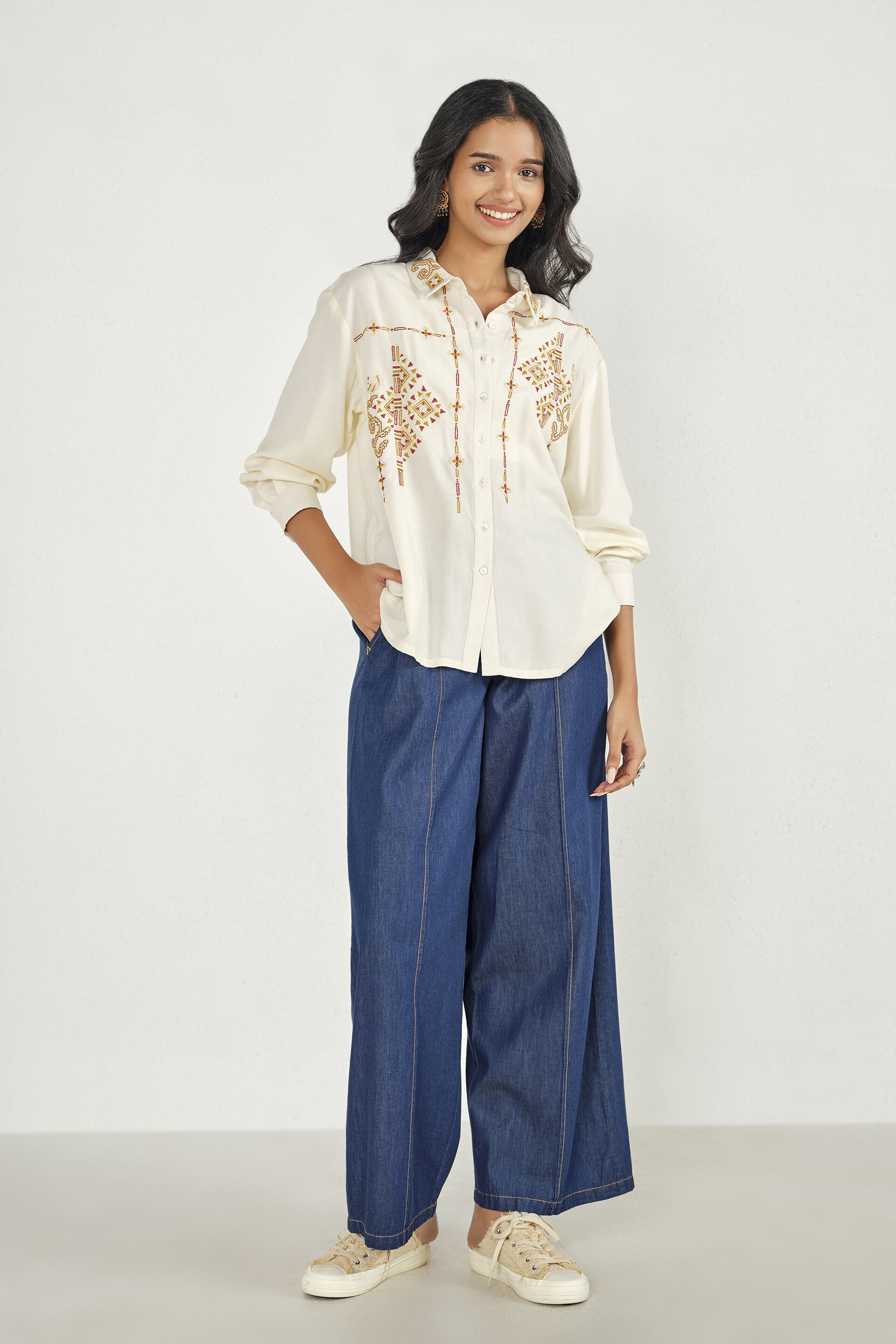 Off-White Embroidered Boxy Shirt, Off White, image 5